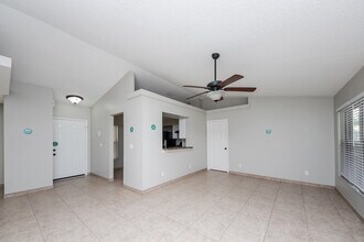 15431 Margaux Dr in Clermont, FL - Foto de edificio - Building Photo