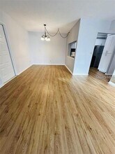 8211 Sun Spring Cir in Orlando, FL - Building Photo - Building Photo