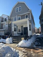 913 S 18th St in Newark, NJ - Building Photo - Building Photo