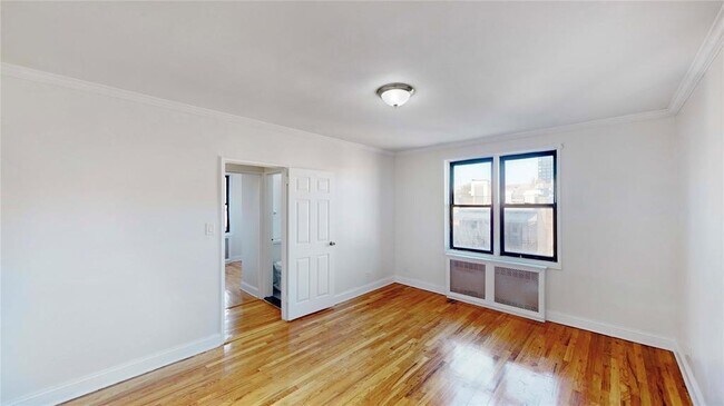 66-15 Wetherole St in Queens, NY - Building Photo - Building Photo