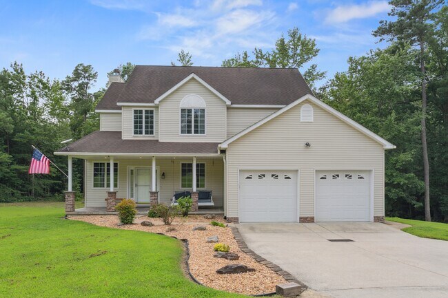 property at 182 Saddletown Rd