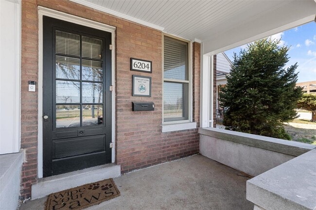 6204 Clayton Ave in St. Louis, MO - Building Photo - Building Photo