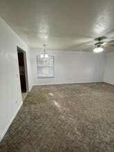 580 SE Nassau St in Lake City, FL - Building Photo - Building Photo