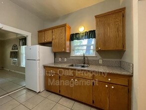 385 E 12th St in Chico, CA - Building Photo - Building Photo