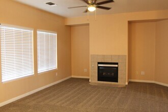 2907 Eagle Valley Pl in Bakersfield, CA - Building Photo - Building Photo