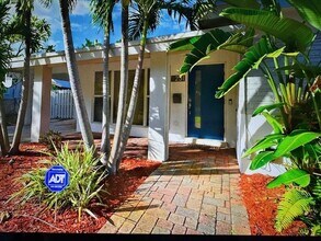 251 NW 34th St in Oakland Park, FL - Building Photo - Building Photo