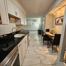 1129 N Shore Rd in Revere, MA - Building Photo - Building Photo