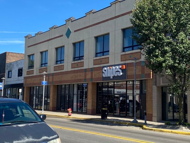 9644 Joseph Campau St, Unit 2W in Hamtramck, MI - Foto de edificio - Building Photo