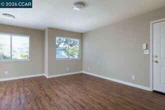 4800 Bayview Ave in Richmond, CA - Building Photo - Building Photo