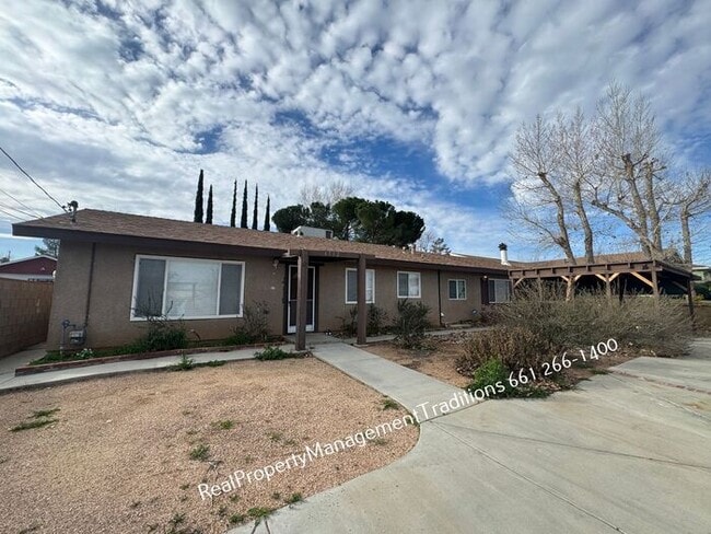 property at 4732 W Ave L 13