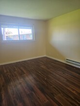 1505 S Canford Cliffs Dr in Mount Prospect, IL - Building Photo - Building Photo