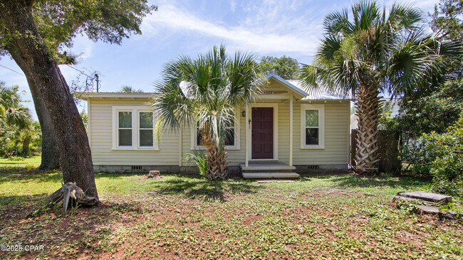 property at 4808 E 3rd St