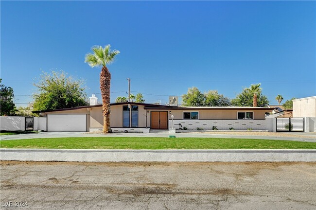 1799 Valley Dr in Las Vegas, NV - Building Photo - Building Photo