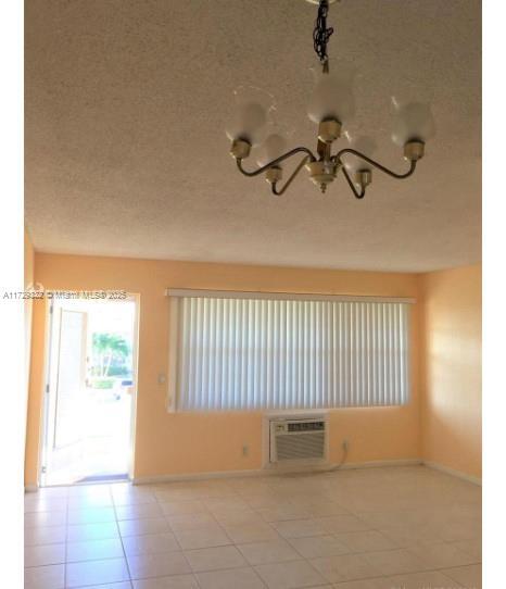 125 Canterbury E in West Palm Beach, FL - Building Photo