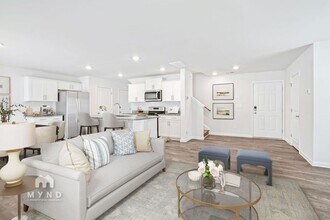 6025 Elena Lynn Ct in Charlotte, NC - Building Photo - Building Photo