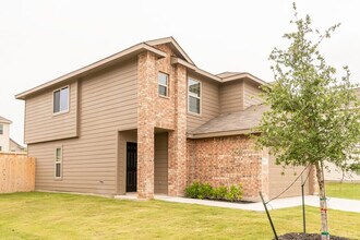 4919 War Horse Dr in San Antonio, TX - Building Photo - Building Photo