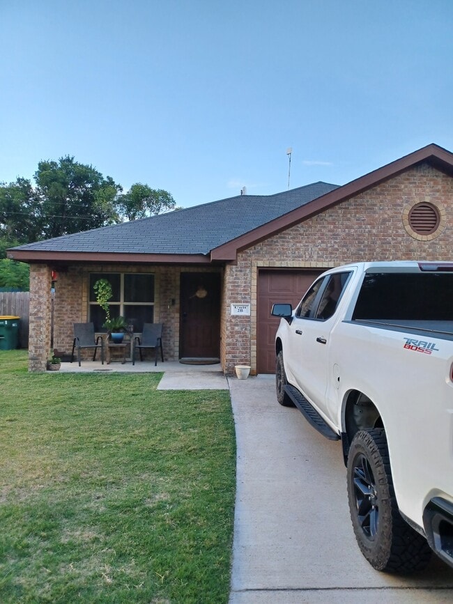 809 Golf Course Rd, Unit 2A