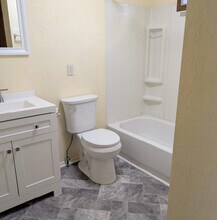 2416 N Main St, Unit 1 in Flagstaff, AZ - Building Photo - Building Photo