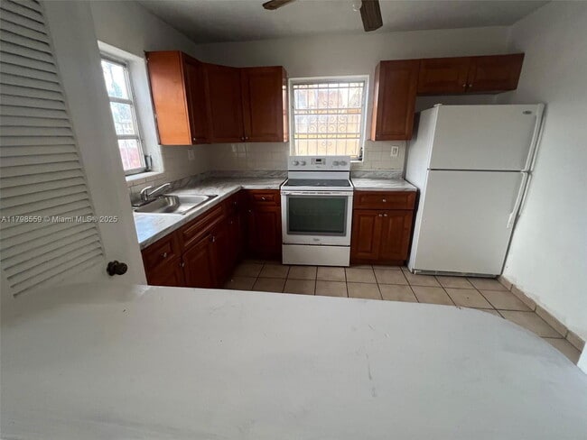 1770 SW 6th St in Miami, FL - Building Photo - Building Photo