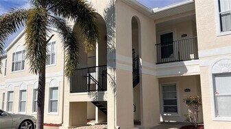 8848 Grand Palms Cir in Kissimmee, FL - Building Photo