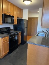 5950 Oakwood Dr in Lisle, IL - Building Photo - Building Photo