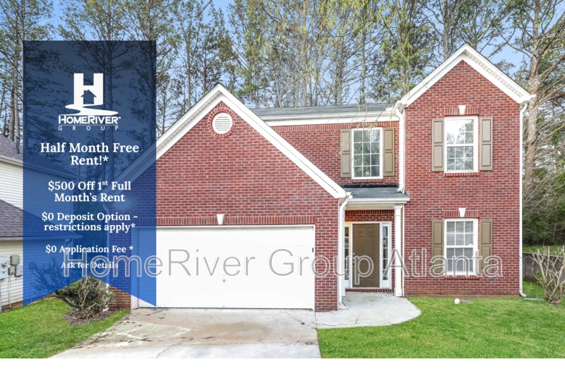 2585 Lake Royale Dr in Riverdale, GA - Building Photo
