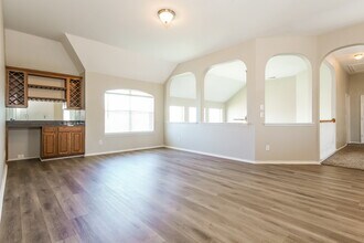 925 Trailwood Dr, Unit 3315 in Desoto, TX - Building Photo - Building Photo