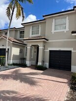 1017 NE 42nd Ave in Homestead, FL - Building Photo