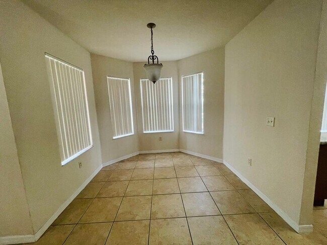 138 NW Peacock Blvd in Port St. Lucie, FL - Building Photo - Building Photo
