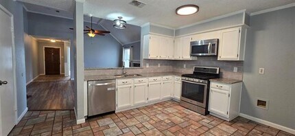 4661 Birchbend Ln in Fort Worth, TX - Building Photo - Building Photo