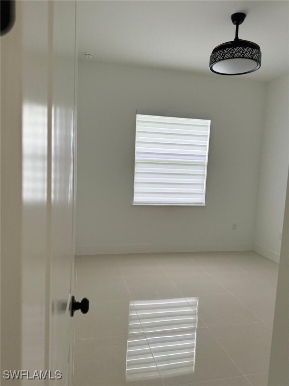 505 E 8th St in Lehigh Acres, FL - Foto de edificio - Building Photo