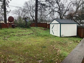 91 Virginia St in Weaverville, CA - Building Photo - Building Photo