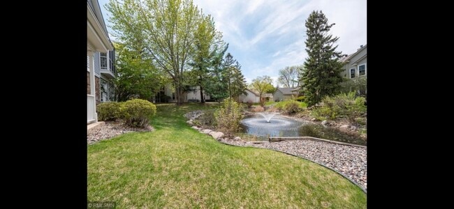 10918 Quebec Ave S in Minneapolis, MN - Building Photo - Building Photo