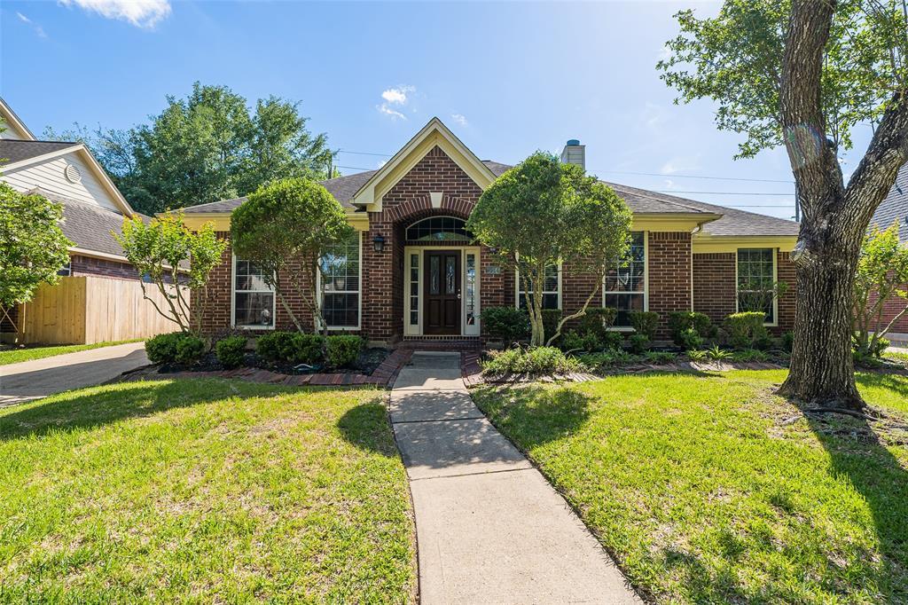5114 Plantation Colony Dr in Sugar Land, TX - Foto de edificio