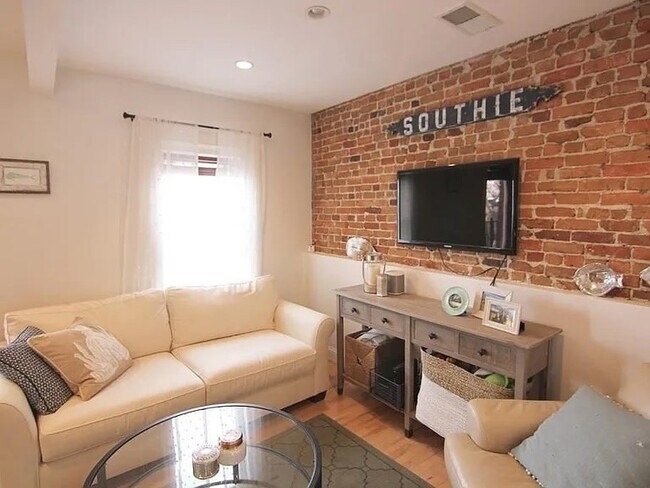 764 E 6th St in Boston, MA - Building Photo - Building Photo