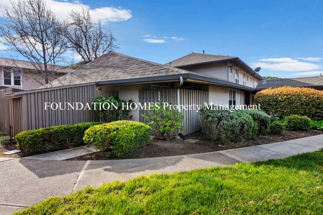 property at 158 Roundtree Blvd