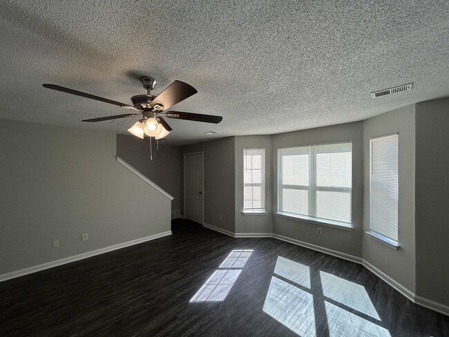 7610 Bridelwreath Dr in Memphis, TN - Building Photo - Building Photo