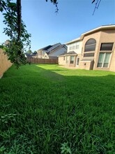 4810 N Pine Brook Way in Houston, TX - Building Photo - Building Photo