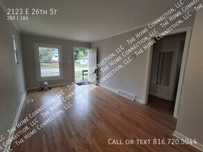 2123 E 26th Ave in North Kansas City, MO - Building Photo - Building Photo