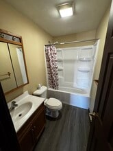 7028 E Heritage Dr in Pierceton, IN - Building Photo - Building Photo