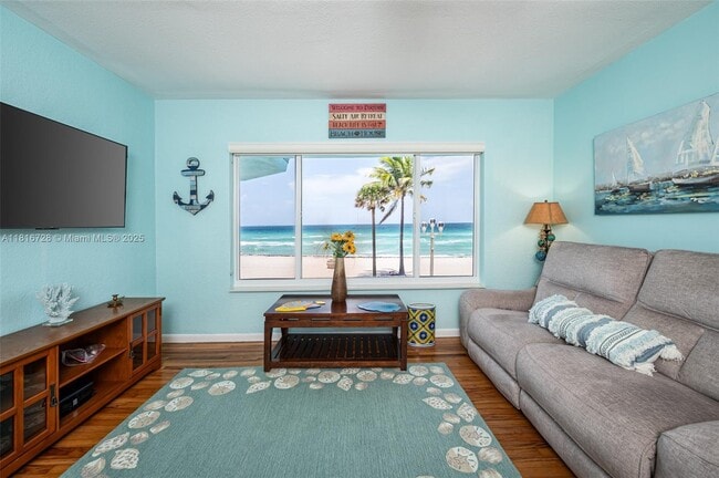 3400 N Surf Rd in Hollywood, FL - Building Photo - Building Photo