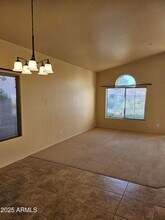 10043 E Gray Rd in Scottsdale, AZ - Building Photo - Building Photo
