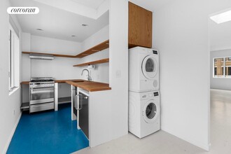 81 Broadway in Brooklyn, NY - Building Photo - Building Photo