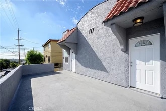 623 Brittania St in Los Angeles, CA - Building Photo - Building Photo