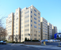 2101 Connecticut Ave NW in Washington, DC - Foto de edificio - Building Photo