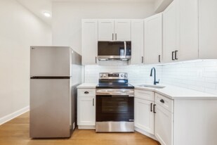 604 N Eutaw St in Baltimore, MD - Building Photo
