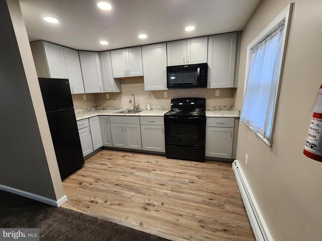 property at 1815 Chain St