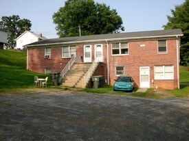 151 Hassinger St SW Apartments