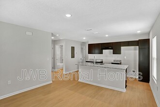 1332 Steele St in Jacksonville, FL - Building Photo - Building Photo