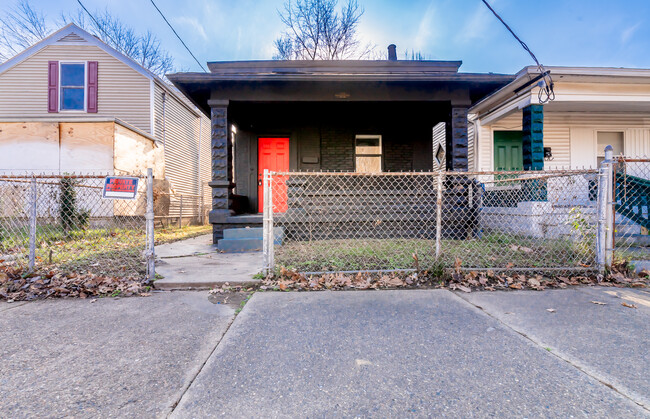 property at 2306 W Madison St